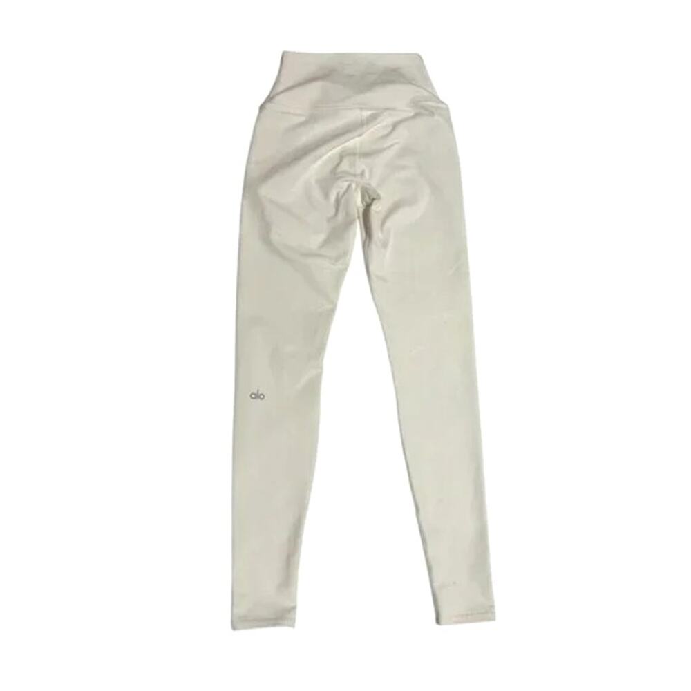 ALO Yoga High-Waist Leggings in Cream - Picture 8 of 10